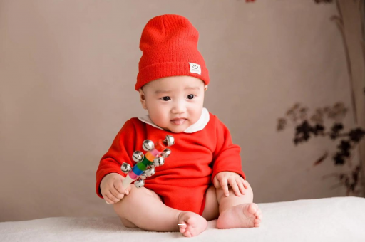 江门宝宝被蜜蜂蛰了怎么办 江门宝宝被蜜蜂蛰了怎么办